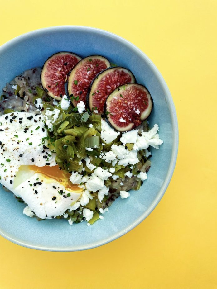   You know the azuki flake porridge?  Here is the healthy, gourmet and original recipe.

