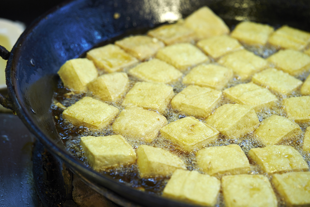 Tofu cooking: fried tofu
