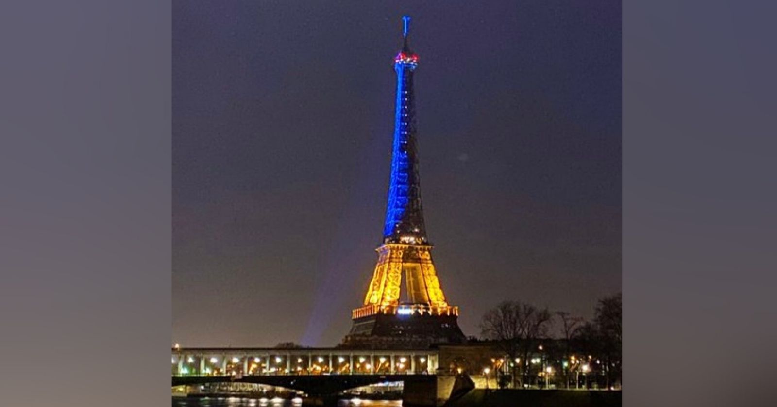 From France to Canada, countries light up in the colors of Ukraine (15 photos)