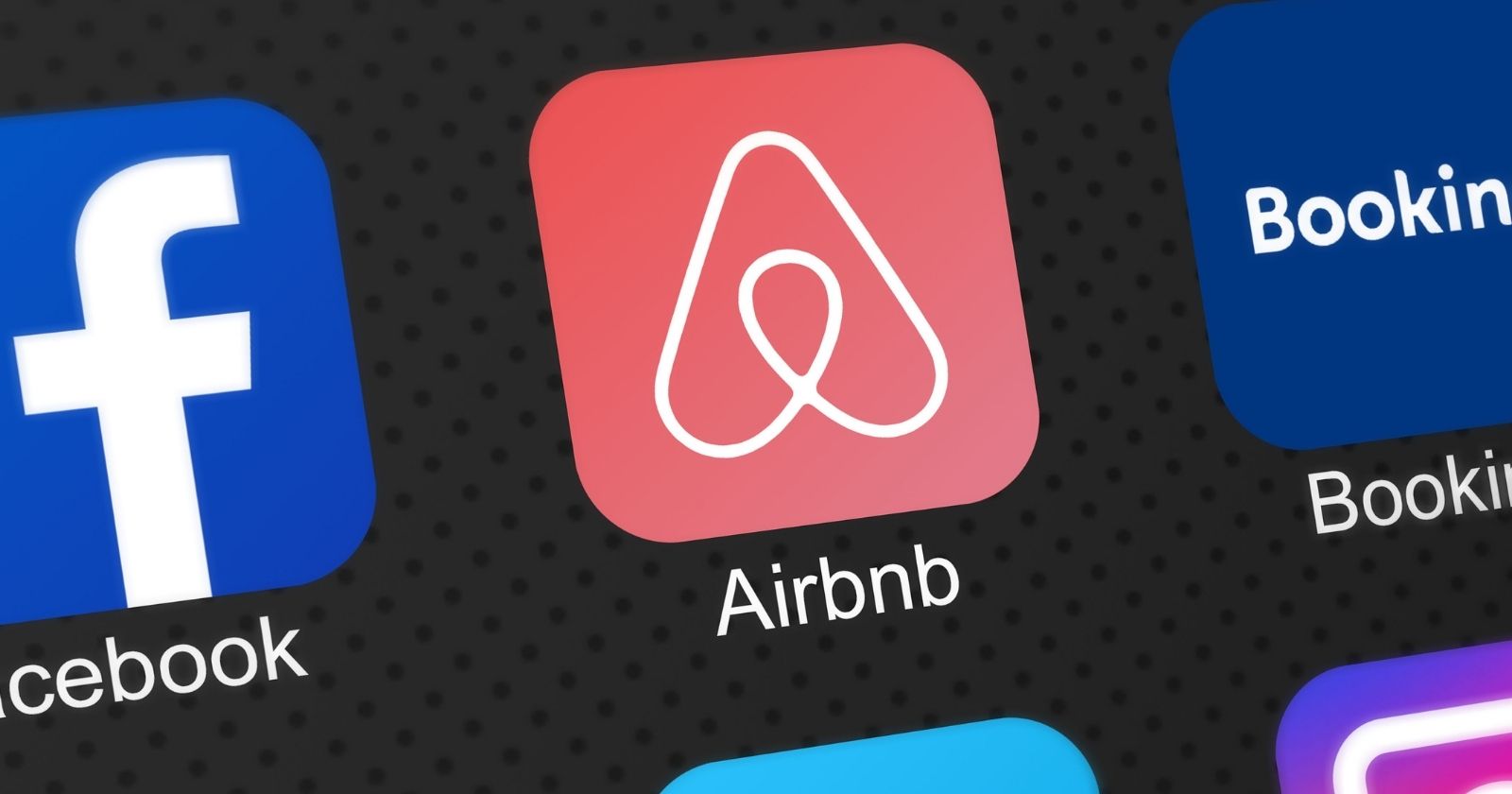 Ukraine: Internet users hijack the use of Airbnb platform to make donations