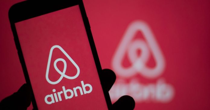 Airbnb announces to its employees that they can work remotely indefinitely if they wish

