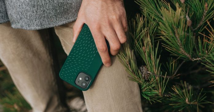 Ekoïa: How about protecting your smartphone with an infinitely recyclable French shell?

