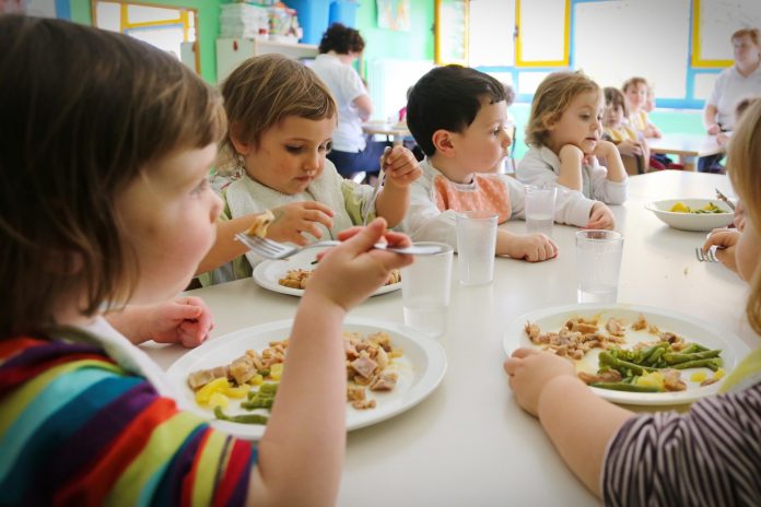 INRAE ​​recommends switching to three vegetarian meals a week in school cafeterias

