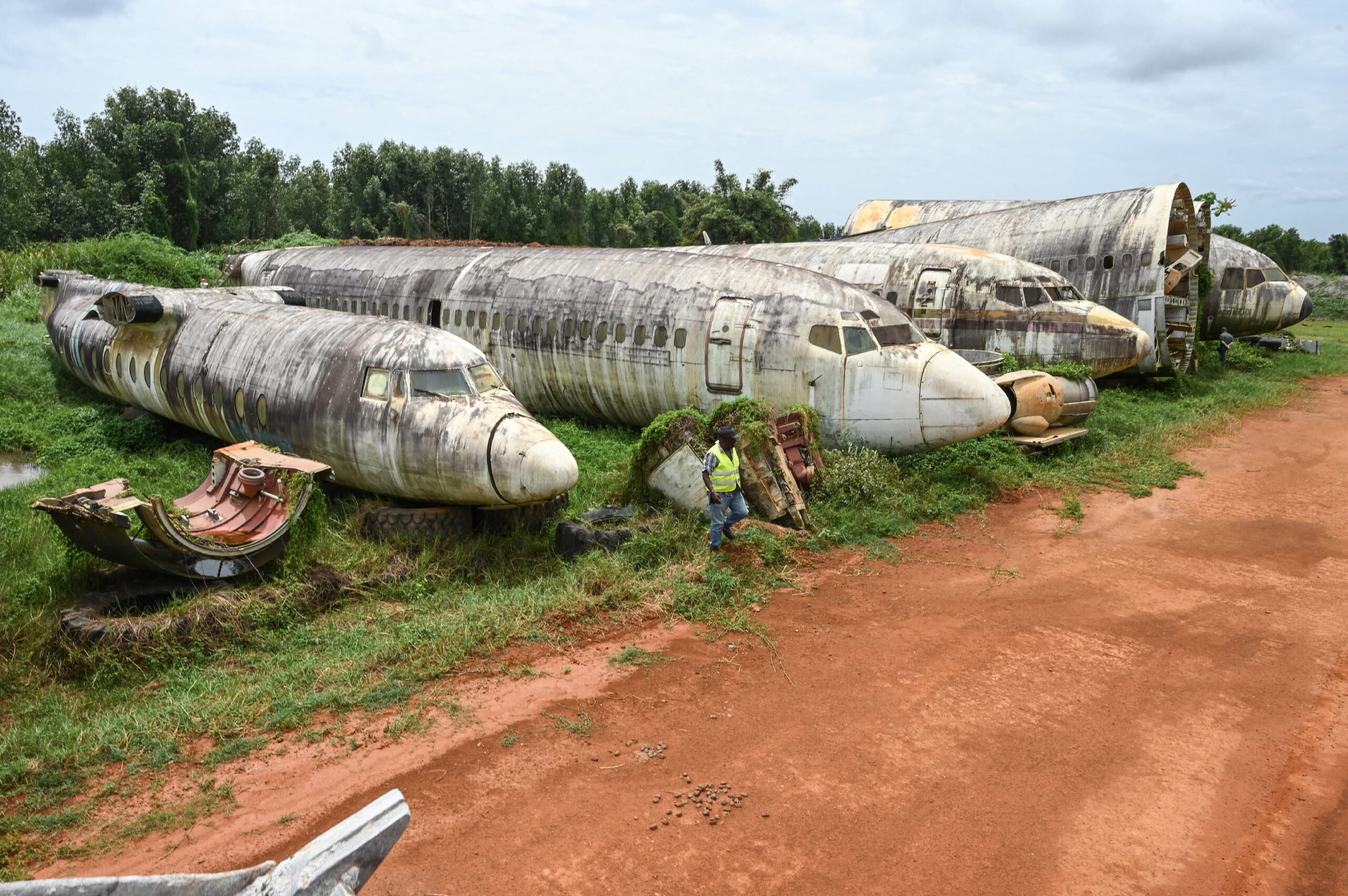 Ivory Coast: This crazy project aims to rehabilitate old planes into tourist attractions