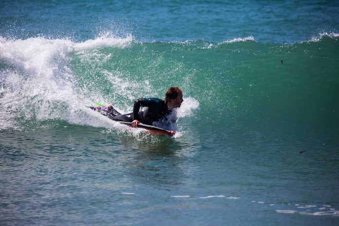 Plastic pollution: British beaches offer free wooden bodyboards

