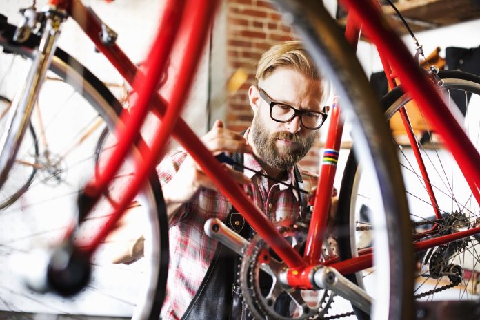  How do you properly prepare your bike?  6 points to check before hitting the road this summer.

