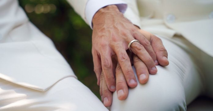 Switzerland celebrates its first same-sex marriages

