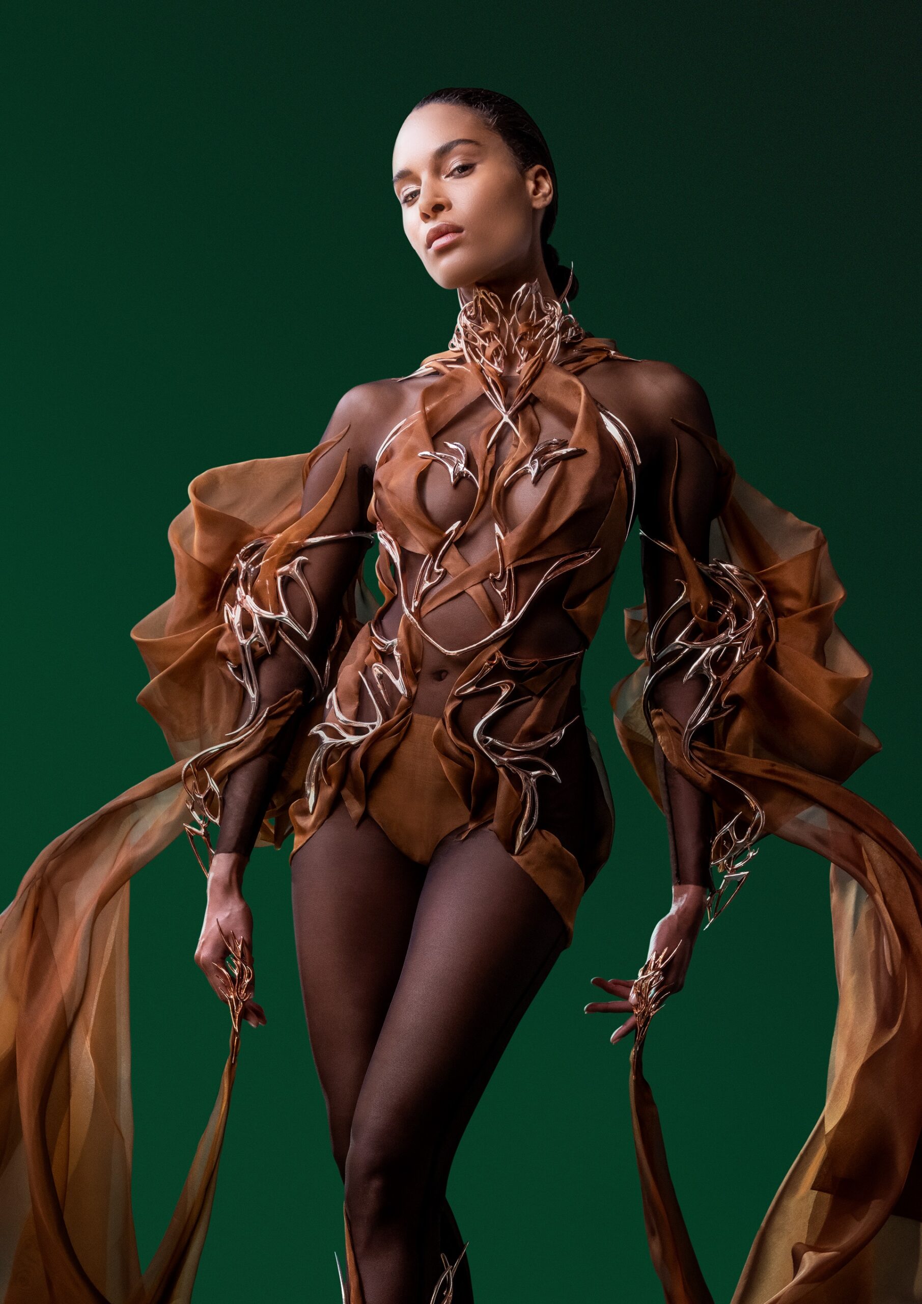 This haute couture dress is vegan: it is made from… cocoa beans.  A first.