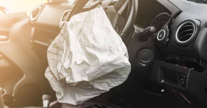 Upcycling: from the cabin to the locker room, the new life of car airbags

