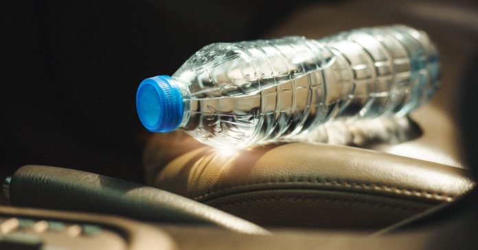 Heat wave and fire hazard: do not leave a bottle of water in the car


