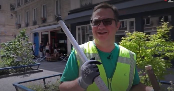  VIDEO.  Ludovic Franceschet, the garbage collector followed by 300,000 subscribers on social networks

